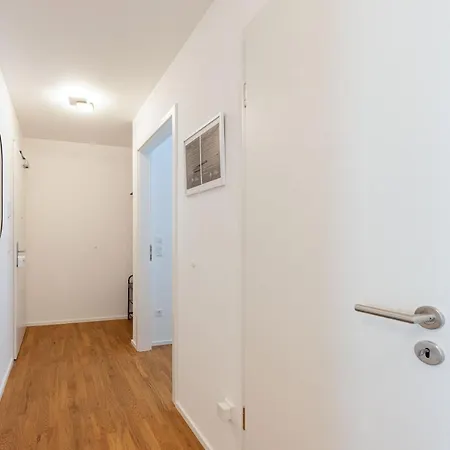 Lit Living: Luxus - Box Spring - Parking - Terrace Apartment Ludwigshafen am Rhein