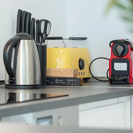 Lit Living: Luxus - Box Spring - Parking - Terrace * Ludwigshafen am Rhein