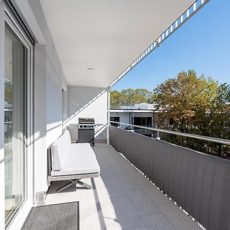 Lit Living: Luxus - Box Spring - Parking - Terrace شقة لودويغشافن ام ري