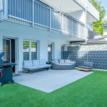 Lit Living: Luxus - Box Spring - Parking - Terrace *