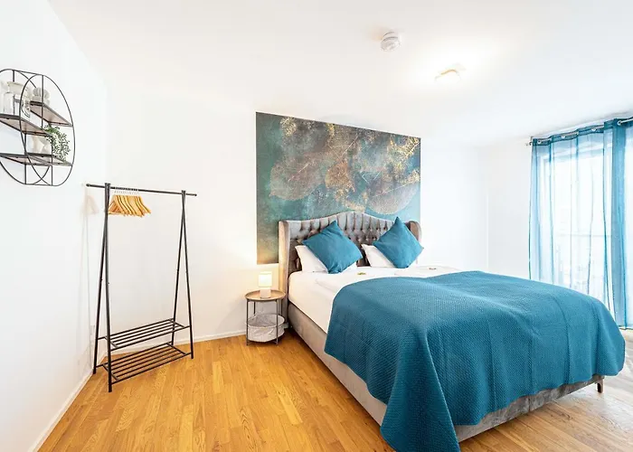 Lit Living: Luxus - Box Spring - Parking - Terrace *