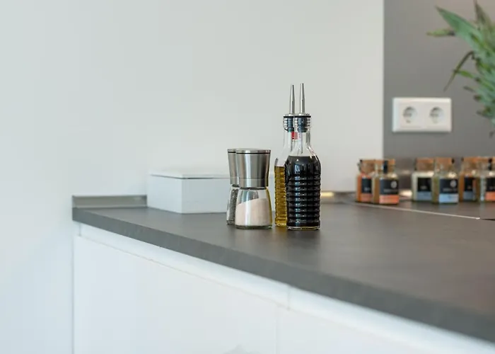 Lit Living: Luxus - Box Spring - Parking - Terrace Appartement