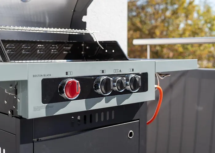 Lit Living: Luxus - Box Spring - Parking - Terrace *