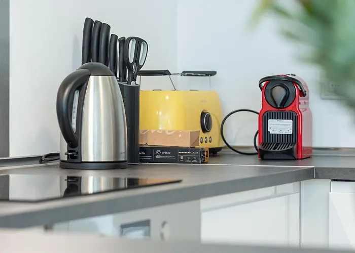 Lit Living: Luxus - Box Spring - Parking - Terrace * Ludwigshafen