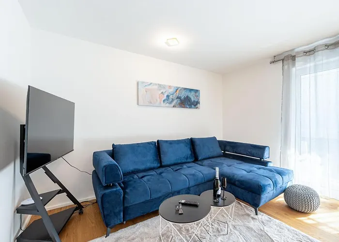 Lit Living: Luxus - Box Spring - Parking - Terrace Ludwigshafen am Rhein