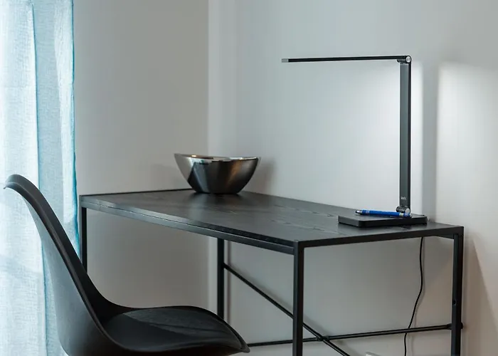 Lit Living: Luxus - Box Spring - Parking - Terrace