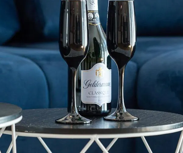 Lit Living: Luxus - Box Spring - Parking - Terrace Appartement *