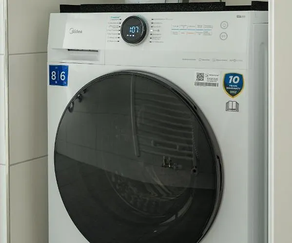 Lit Living: Luxus - Box Spring - Parking - Terrace Ludwigshafen am Rhein